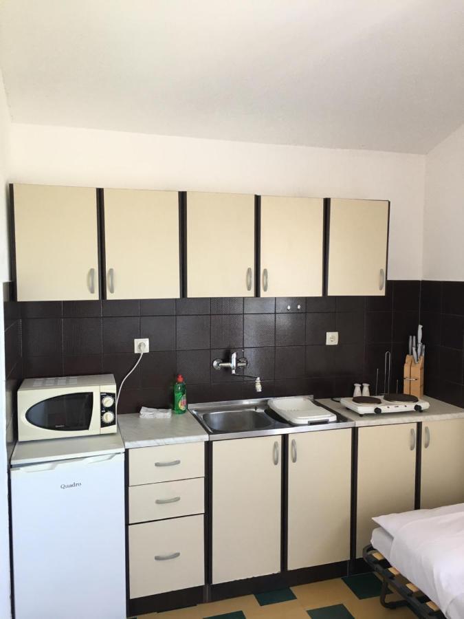 Sea View Apartments Подстрана Экстерьер фото